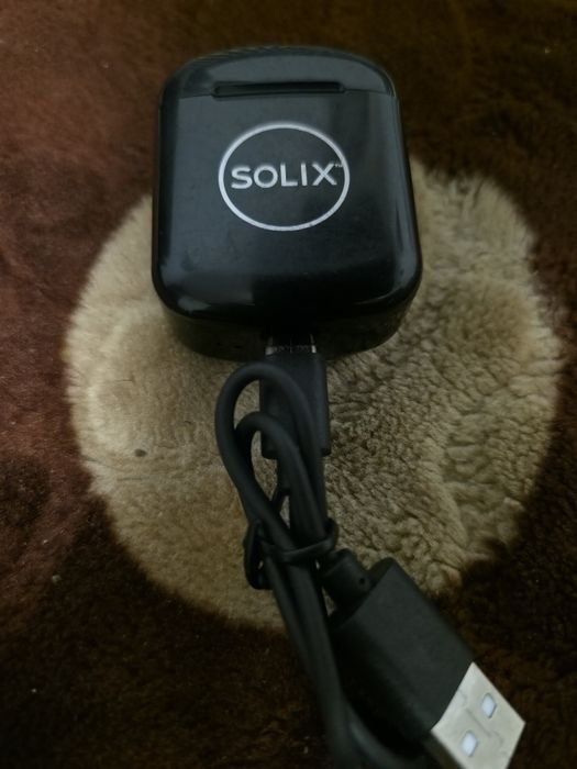 Vand căști  solix si normale.