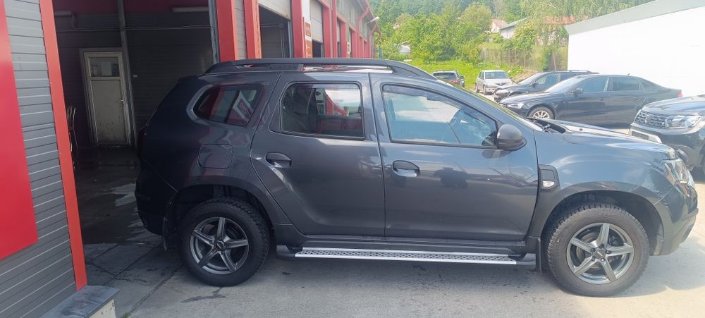De vanzare Duster 4x2,1,6 benzina ,euro 6,,GARANTIE UN AN