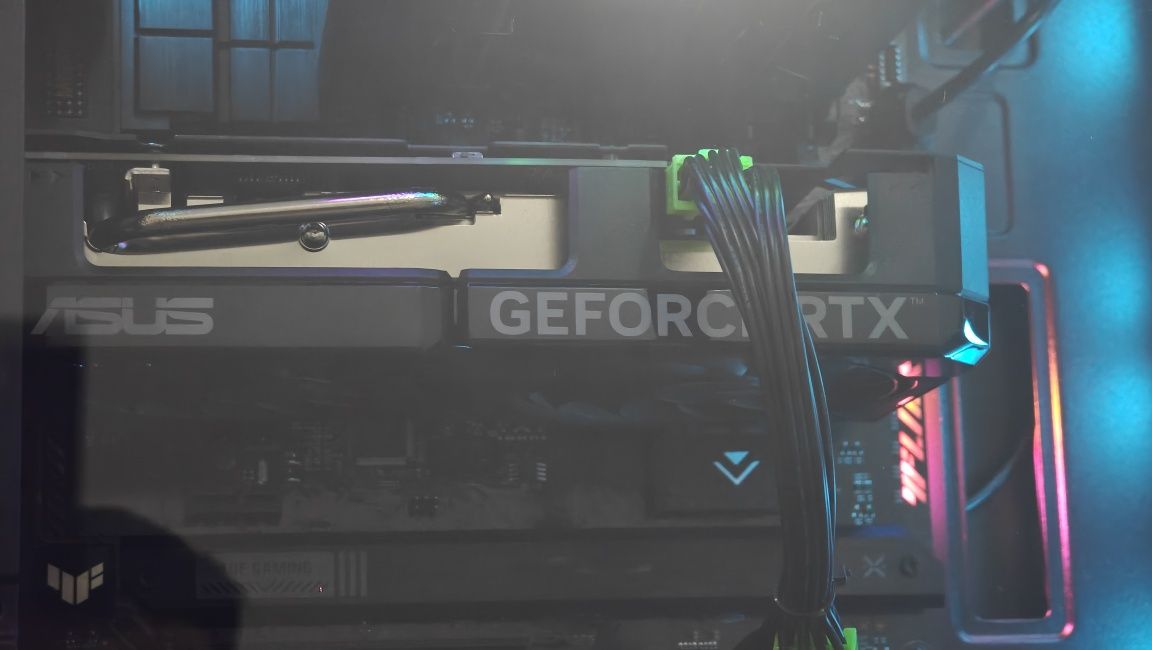 Asus RTX 4060 DUAL 8GB