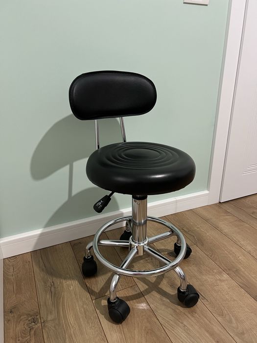 Scaun cosmetic negru