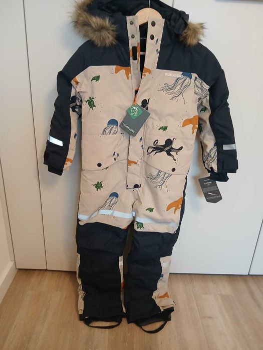 Costum ski, nou cu eticheta,  130 cm, cu manusi, waterproof 100%