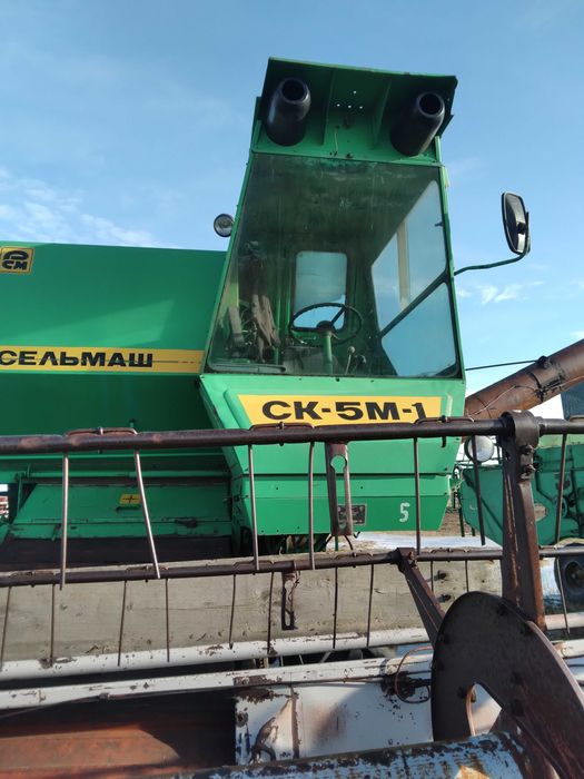 Продам комбайн ниву эффект
