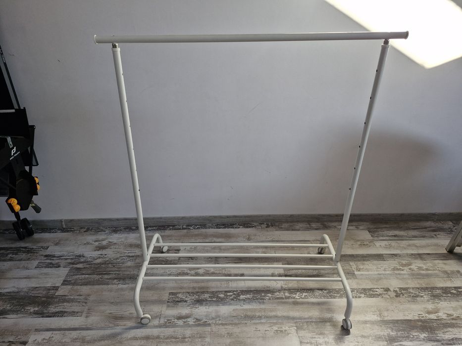 Stander ikea Rigga