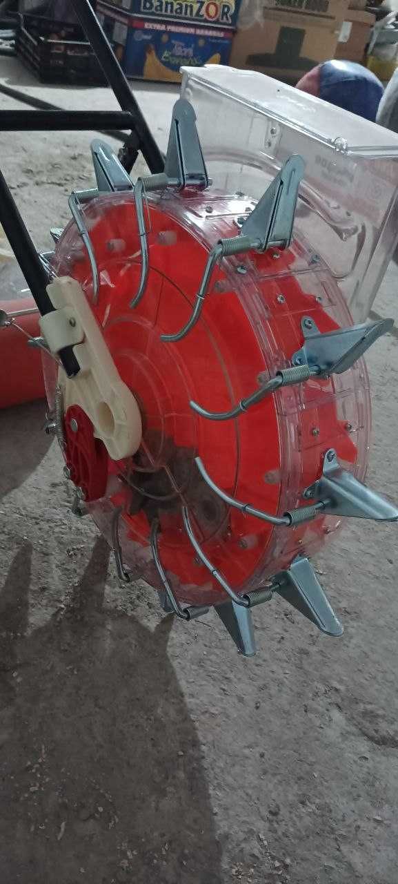 Ручная Сеялка, қулда донли экинларни экиш учун техника
