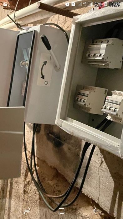 Электрощит, рубильник, автоматы