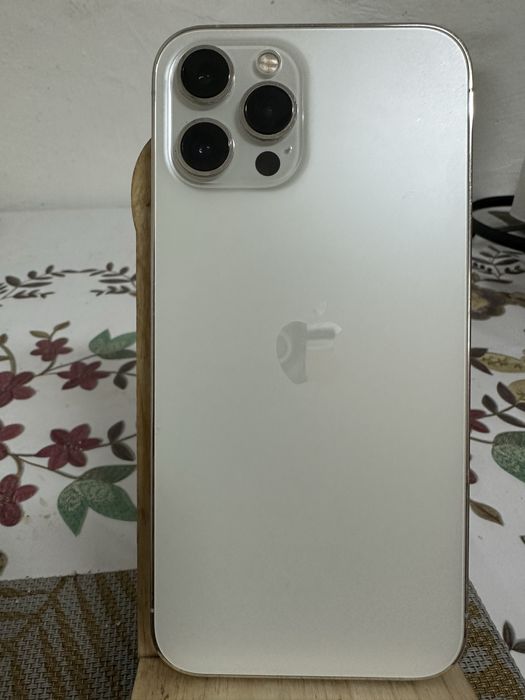 Iphone 12 pro max продается