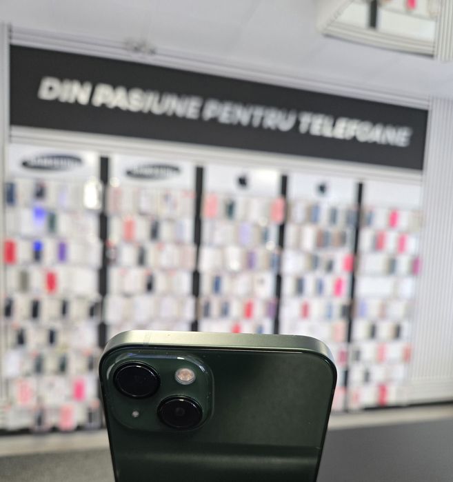 Iphone 13 / Green / 128 GB / DeluxGSM