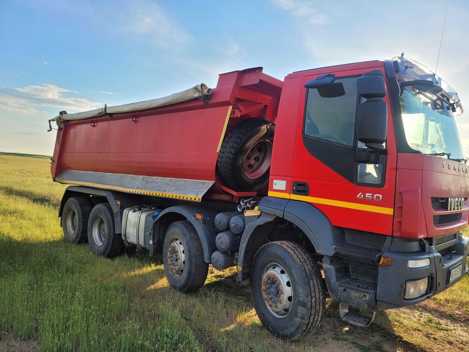 Iveco trakker 8x4 cursor 14 450