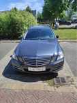 Dezmembrez mercedes E220 2011