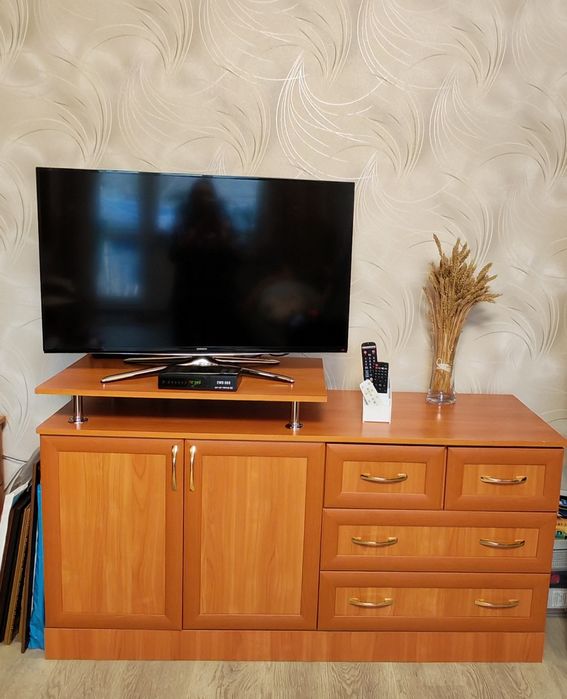 Тумба (Можно под телевизор )