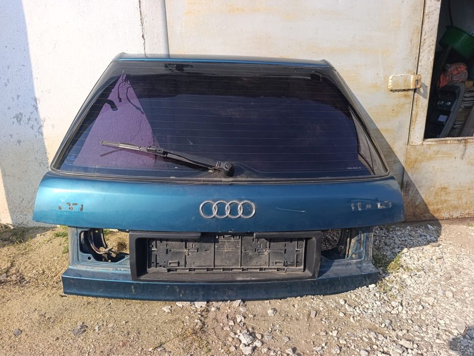 Крышка багажника ауди 80