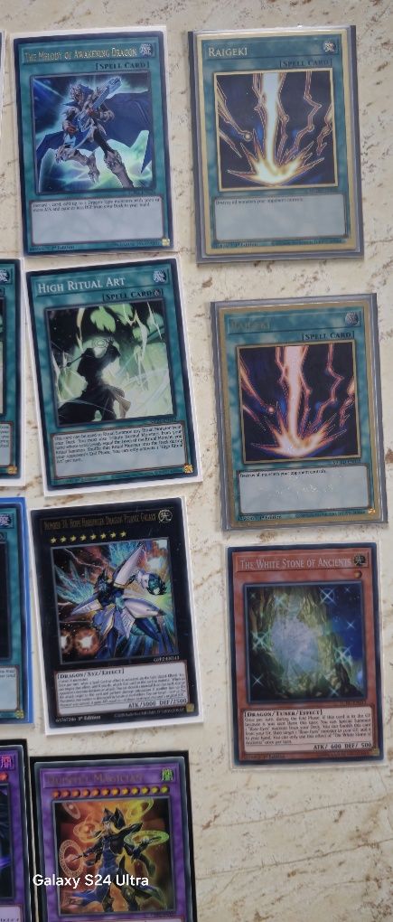 Yu-Gi-Oh! карти - blue eyes и support, кутия на кайба