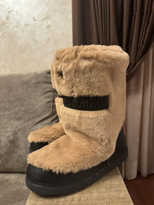 Зимни апрески - Марка "Moschino"