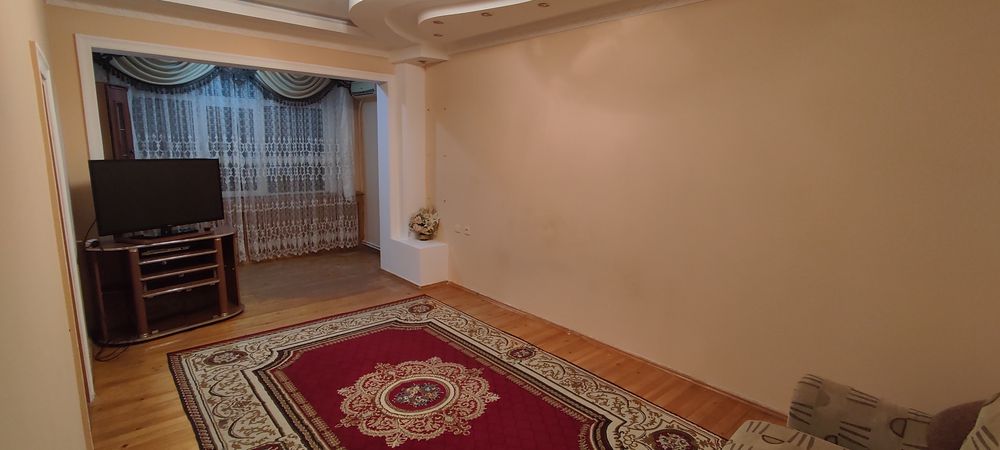 3 xonali xonadon sotiladi