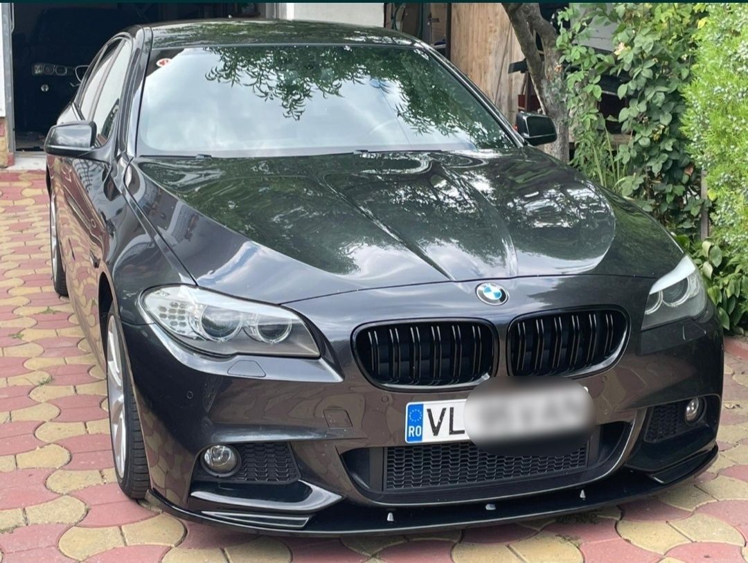 Prelungire lip spoiler bara fata BMW Seria 5 F10 F11 negru lucios