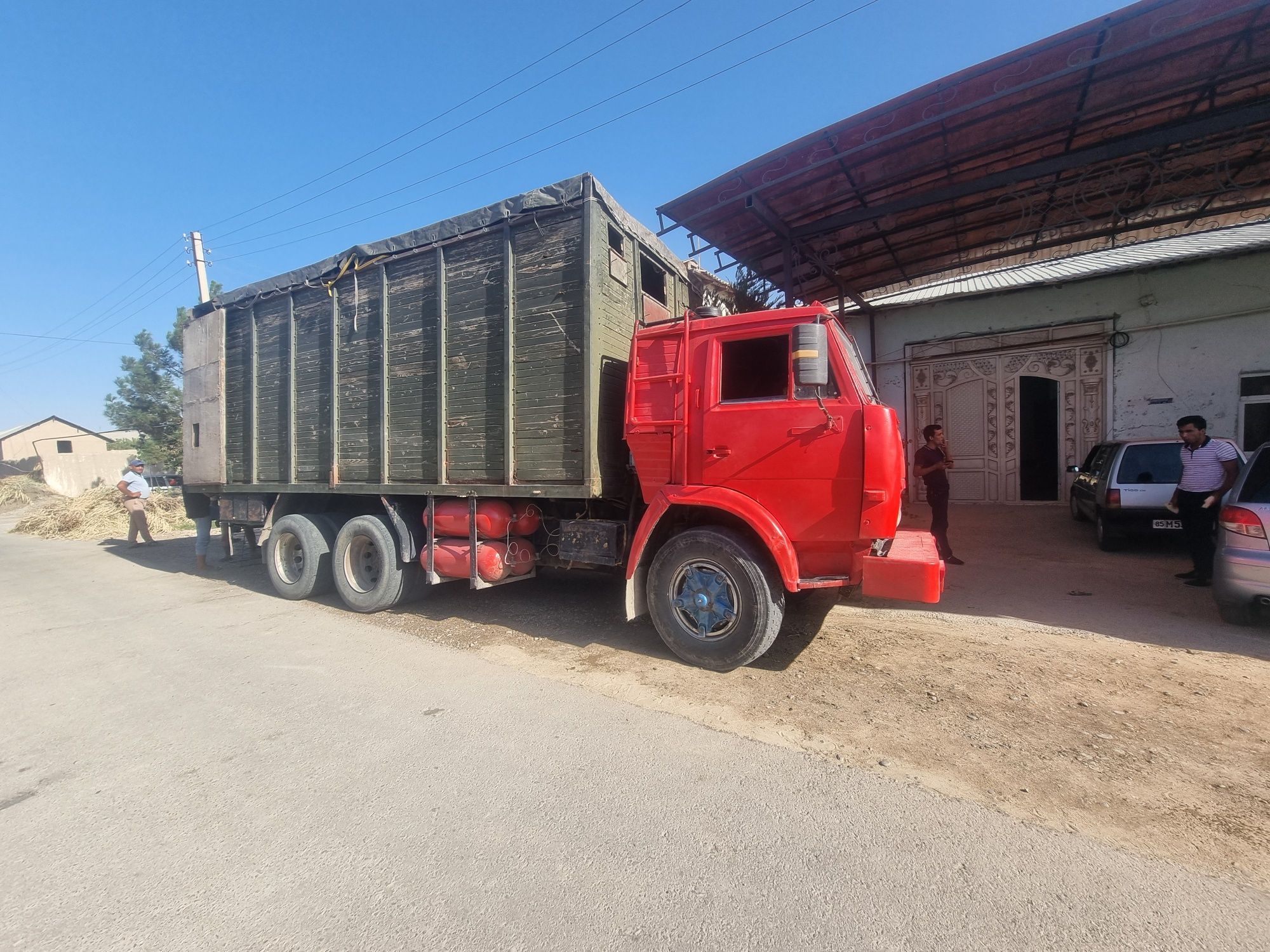 Kamaz bortavoy metan