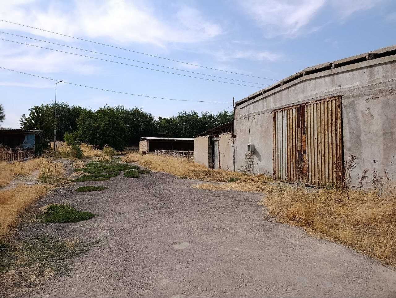 Ишлаб чикариш ёки коттедж учун катта ер Сергели 4 км. 110 сотих