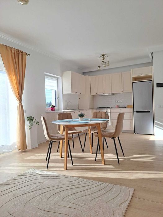 Dau în chirie apartament