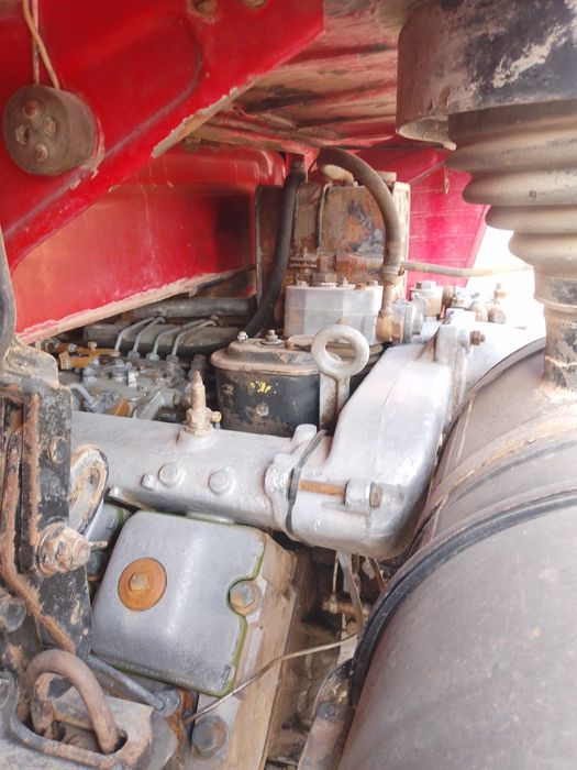 Kamaz tegach sotiladi