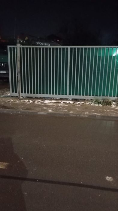 Vand poarta culisanta automatizata structura otel in Bistrita