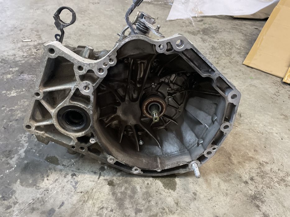 cutie de  viteze in 5 trepte suzuki vitara 1.6 benzina 2017