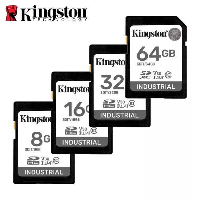 Карта памяти SD 64GB U3 V30 и зеркальный фотоаппарат Nikon.