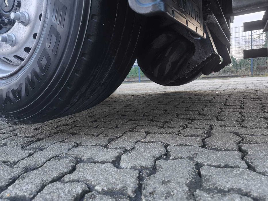 Remorca Schmitz 2008