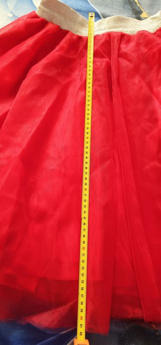 Fusta rosu/ corai, cu 3 straturi din tul ,pt dama ,măsura 38