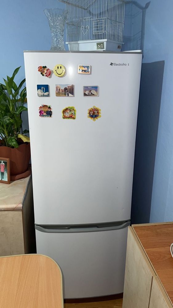 Продается холодильник