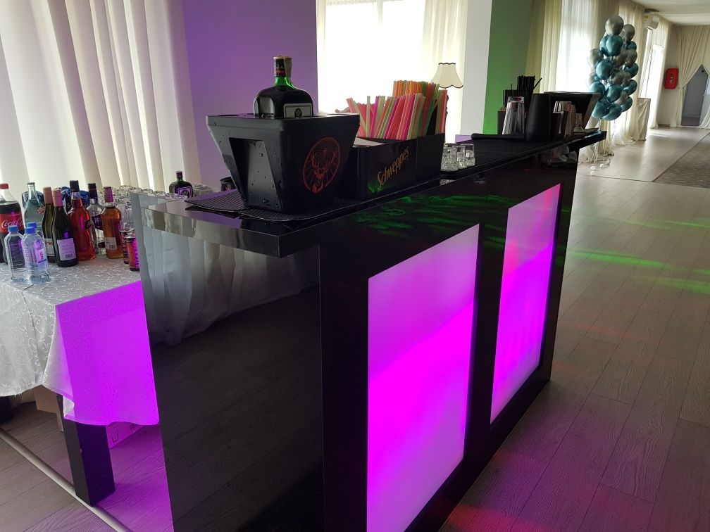 Vand Cocktail  Bar  mobil pt evenimente pret 3 500 lei vanzarea