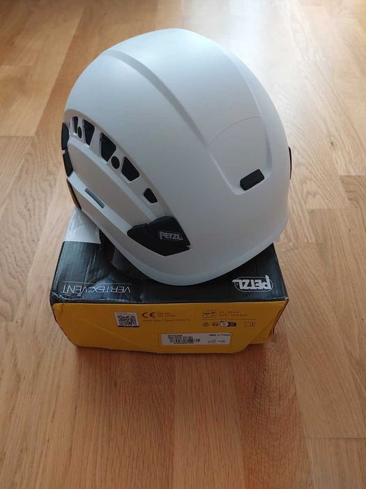 Чисто нови каски ”Petzl Vertex Vent”