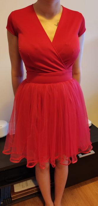 Rochiță roșie, mărimea M