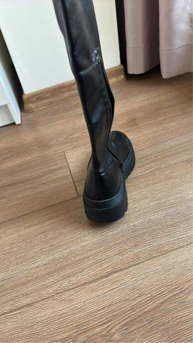 Високи ботиши 38