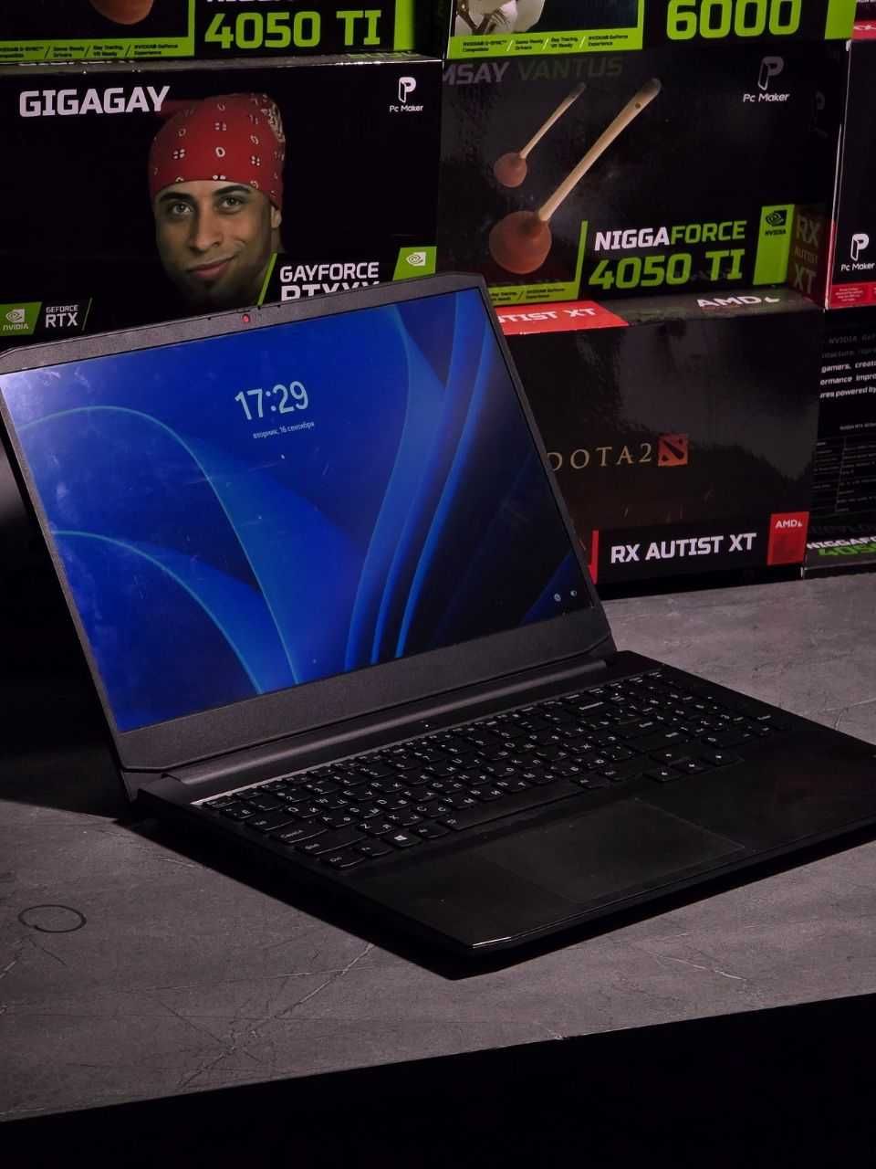 Core I5 11300h 4/8 ядер
Rtx 3050 4g Gddr6 128bit,ssd 512 gb,ozu ddr4 8