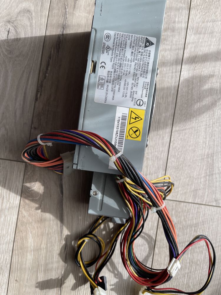Placa De baza OEM  Procesor, Sursa Hard disk trimit Olx cu verificare