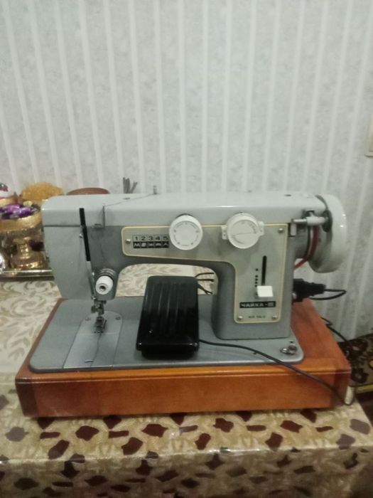 Продается швейная машинка Чайка3