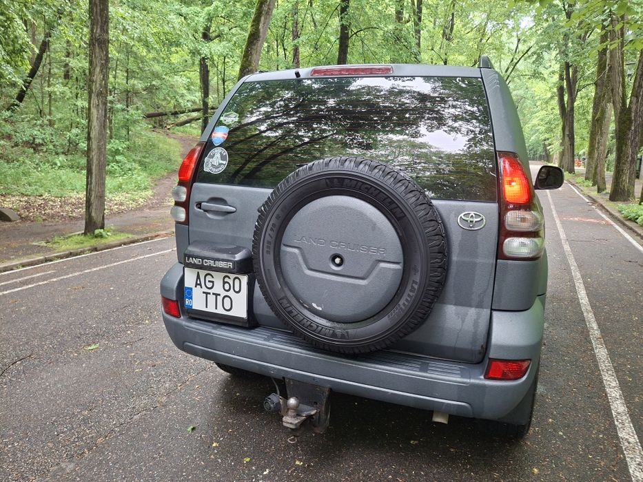 TOYOTA Land Cruiser  j 120 Autoutilitară