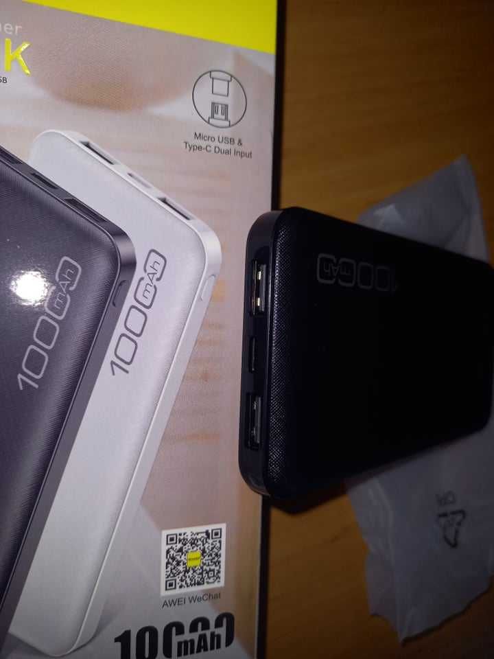 Висок клас външна батерия Awei P28K, 10000mAh POWER BANK