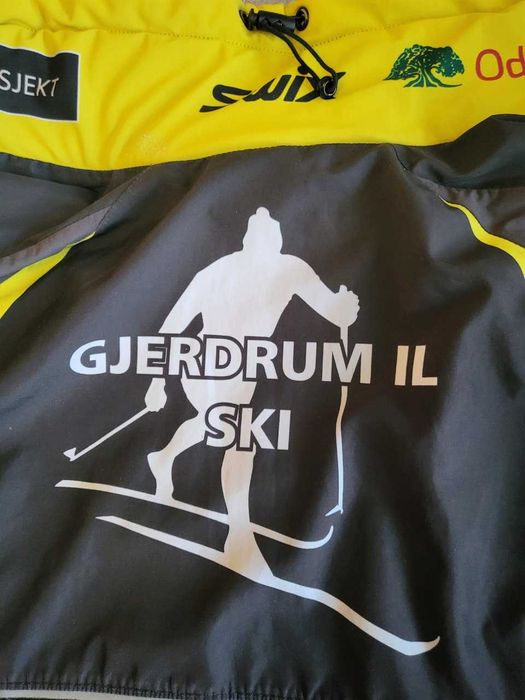 ветровка, лыжная куртка swix