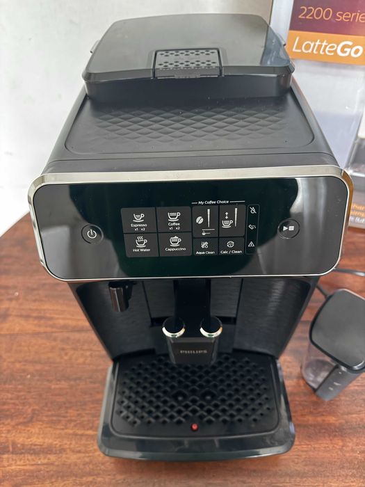 Kафемашина Philips Latte Go 2200 EP 2230 Нова