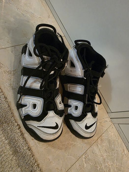 NIKE  UMBRO copii 100 LEI