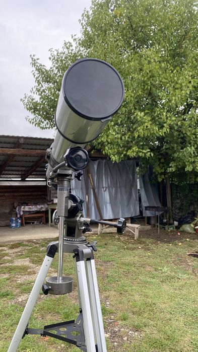 Telescop asteonomic refractor700/900mm montura ecuatoriala