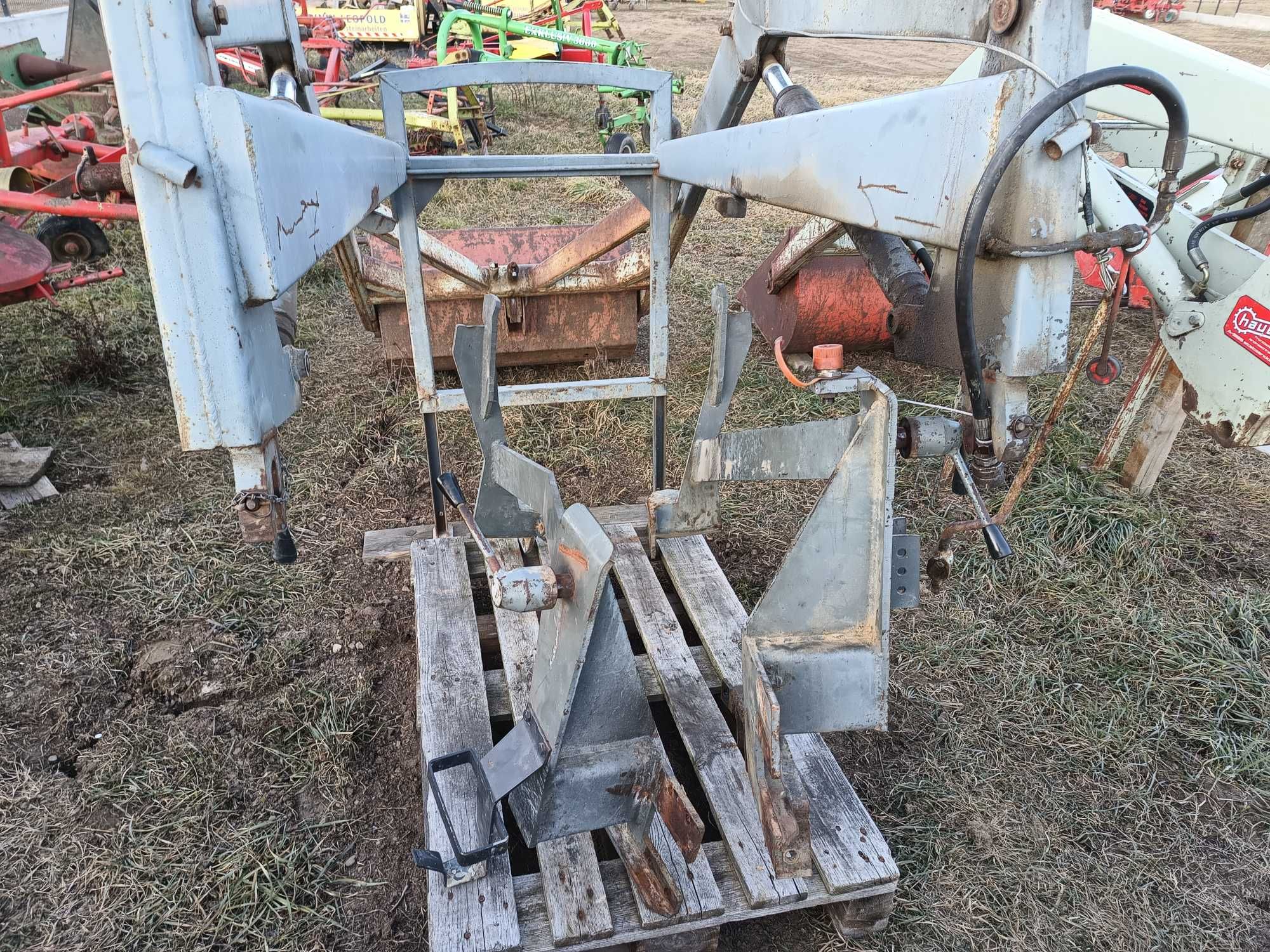 Incarcator frontal pt tractor