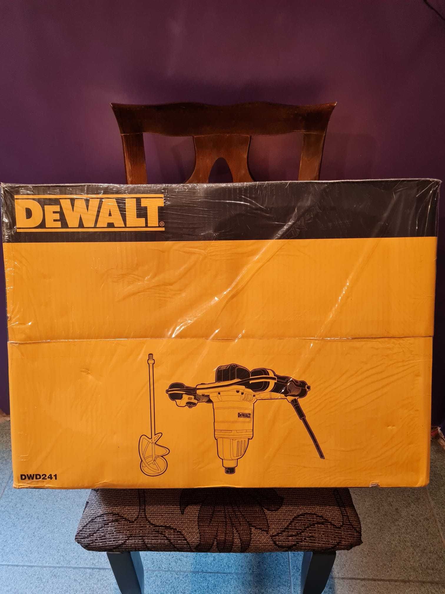 Миксер Dewalt DWD241