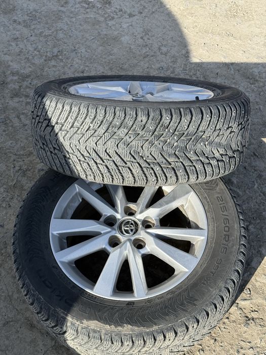 Шины с дисками в отличном состоянии