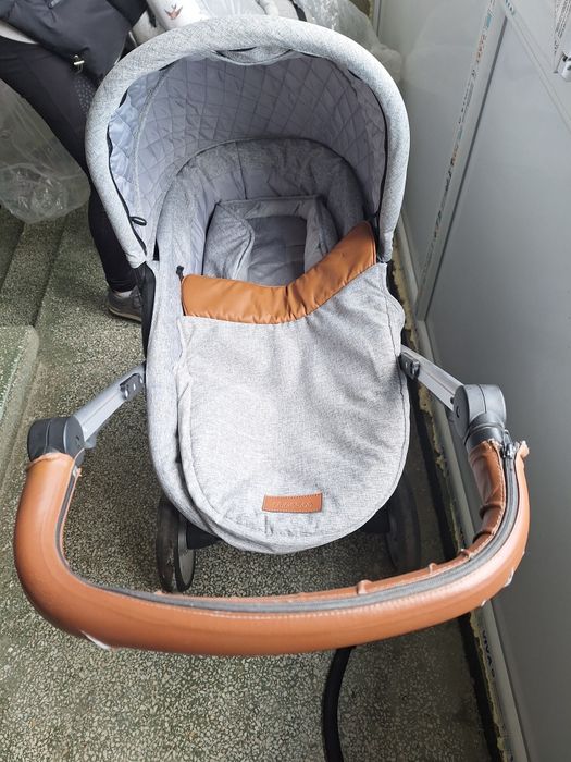 Детска количка  в добро състояние