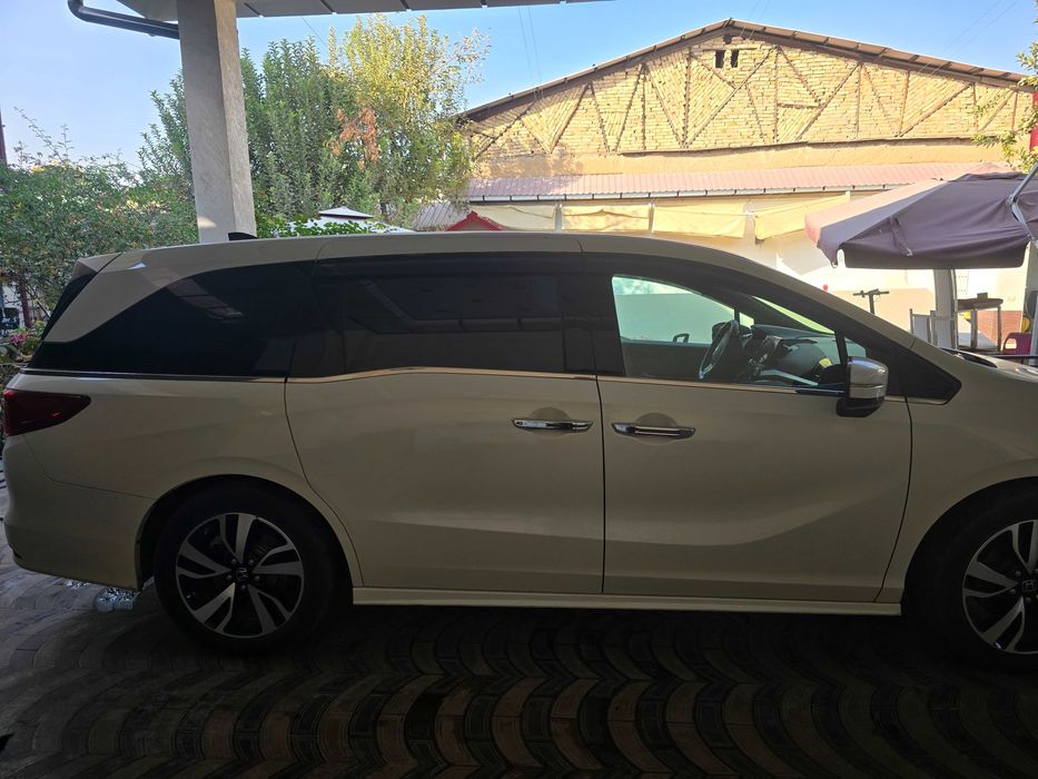 Honda odyssey touring 2019