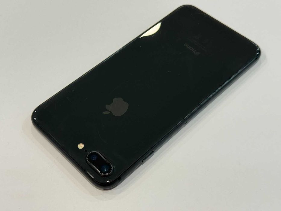 iPhone 8 Plus – 256GB – 89%