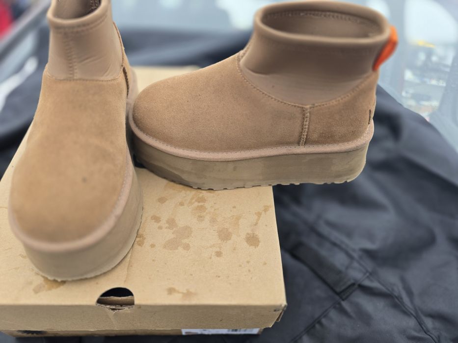 Cizme UGG piele întoarsă