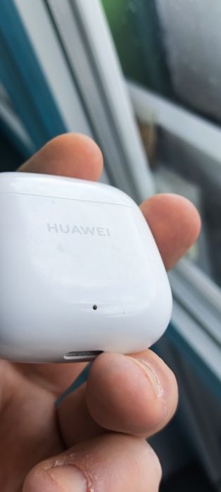 Huawei FreeBuds SE - purtate